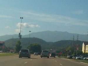 Alabama or bust great smokie mountains approaching gatlinburg2